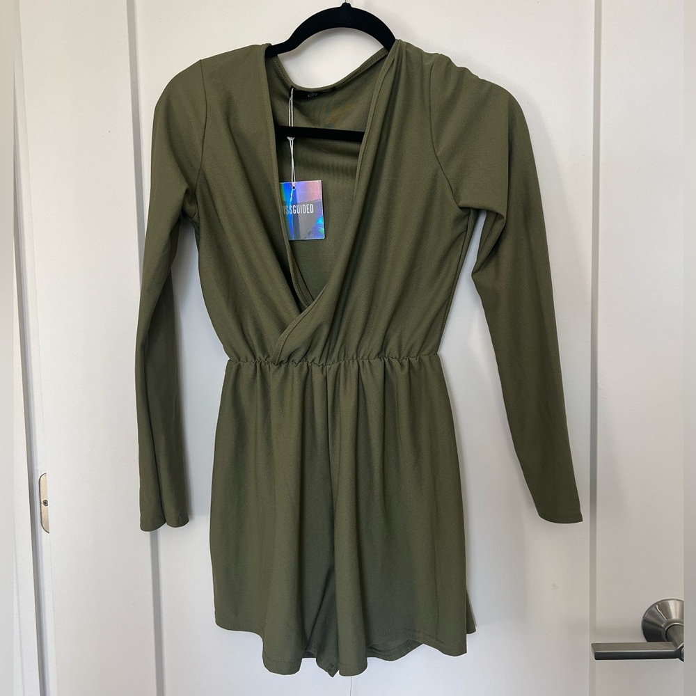 Romper - Picture 2 of 3